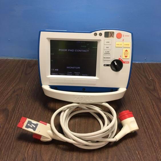 Zoll R Series ALS Defibrillator / Monitor Image
