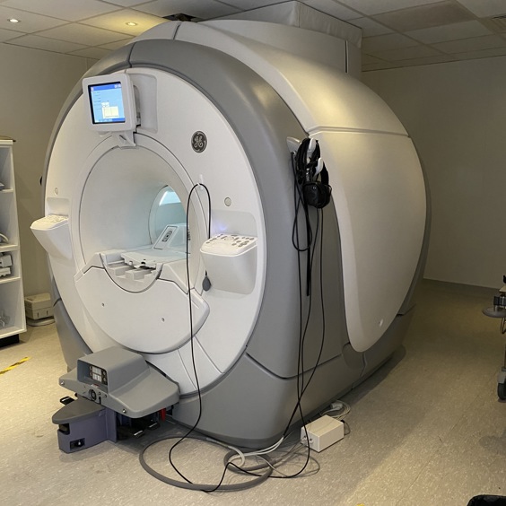 GE Discovery 450 MRI YOM (2010) thumbnail image