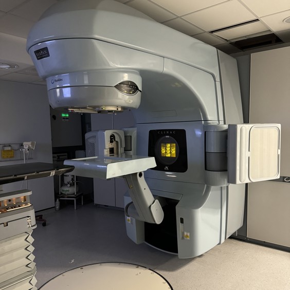 Q879 Varian Clinac thumbnail image