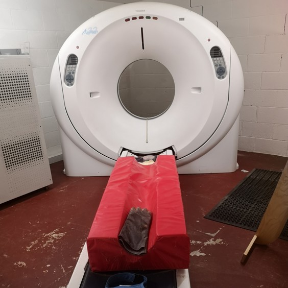 Q1652 - Toshiba Aquilion 32 CT Scanner thumbnail image