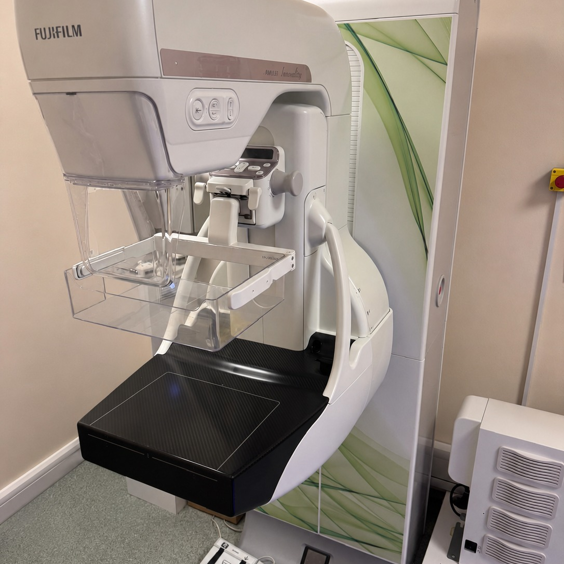 Q1594 - 2014 FujiFilm Amulet Innovality Mammography System thumbnail image