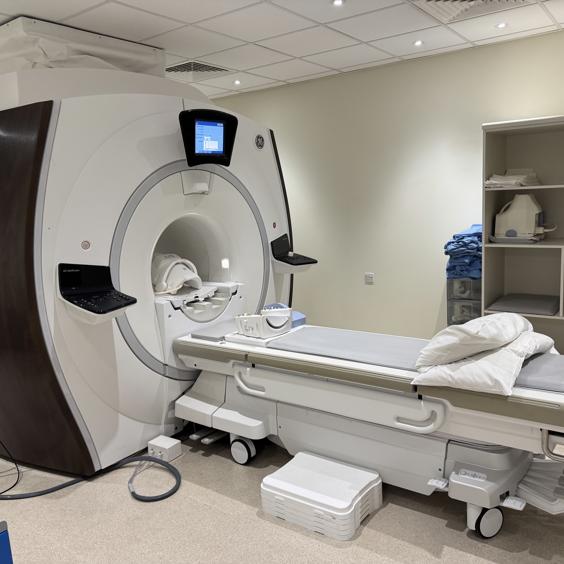 Q1751  2014 - GE 450W GEM MRI thumbnail image